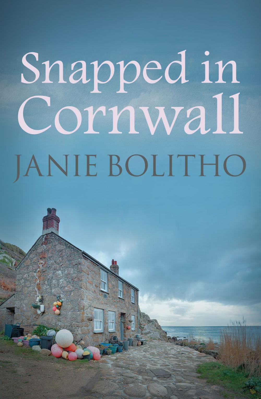Big bigCover of Snapped in Cornwall