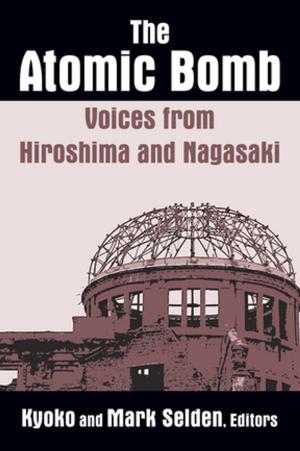Book cover of The Atomic Bomb: Voices from Hiroshima and Nagasaki