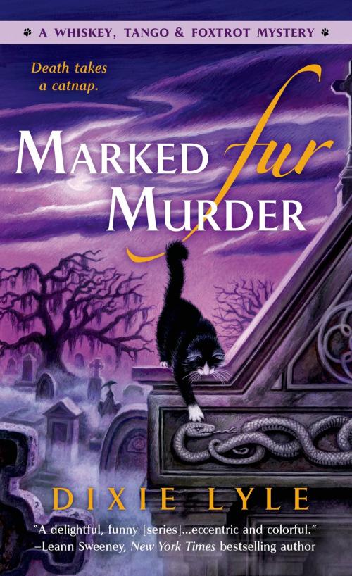Cover of the book Marked Fur Murder by Dixie Lyle, St. Martin's Press