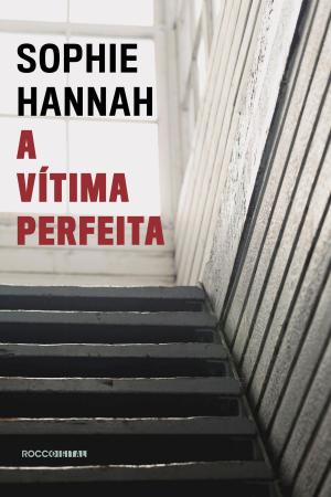 Cover of the book A vítima perfeita by Clarice Lispector, Roberto Corrêa dos Santos