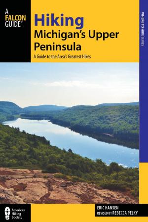 Book cover of Hiking Michigan's Upper Peninsula