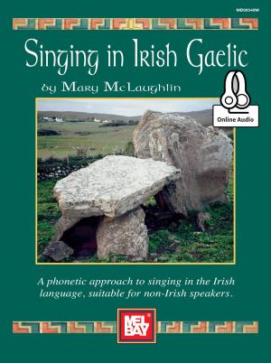 Cover of the book Singing in Irish Gaelic by Victor Barba
