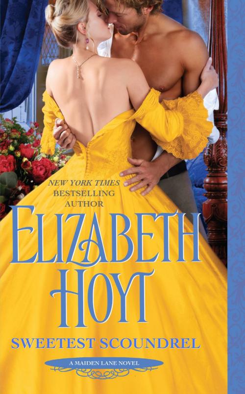 Cover of the book Sweetest Scoundrel by Elizabeth Hoyt, Grand Central Publishing