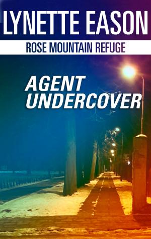 Cover of the book Agent Undercover by Helen Dickson