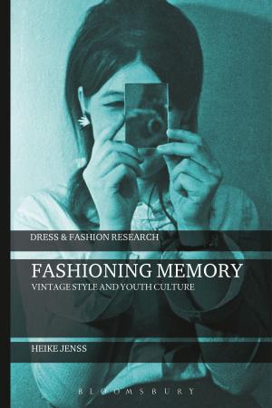 Cover of the book Fashioning Memory by Jane Armstrong