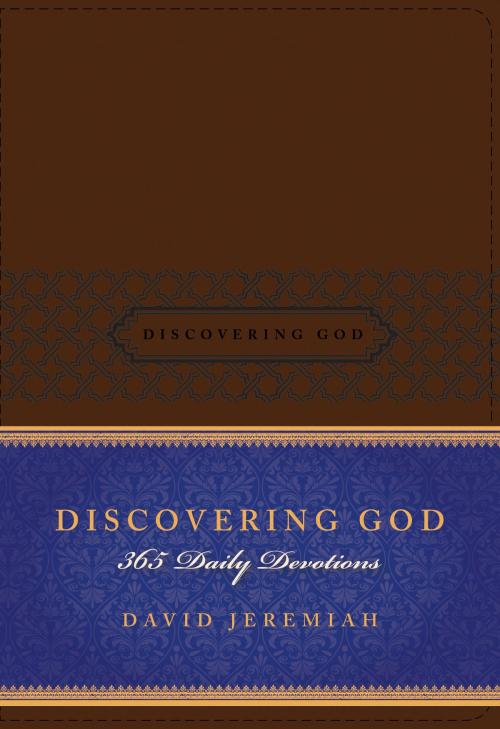 Cover of the book Discovering God by David Jeremiah, Tyndale House Publishers, Inc.