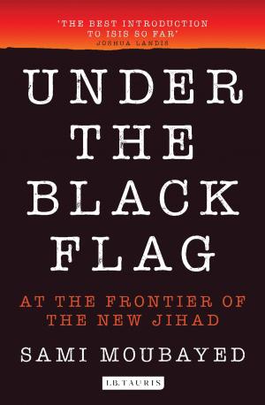 Cover of the book Under the Black Flag by Russ Baker