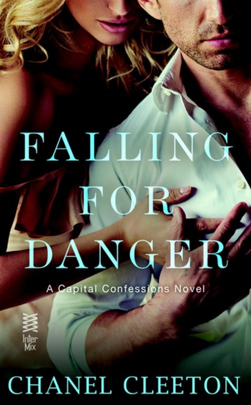 Cover of the book Falling for Danger by Chanel Cleeton, Penguin Publishing Group