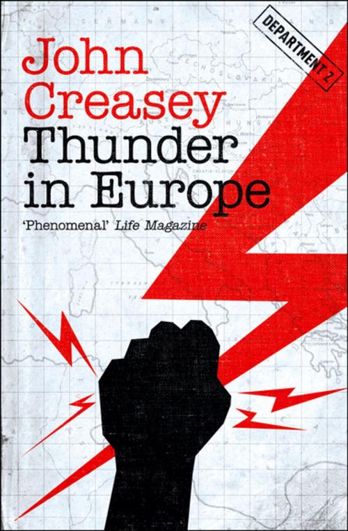 Cover of the book Thunder in Europe by John Creasey, Agora Books
