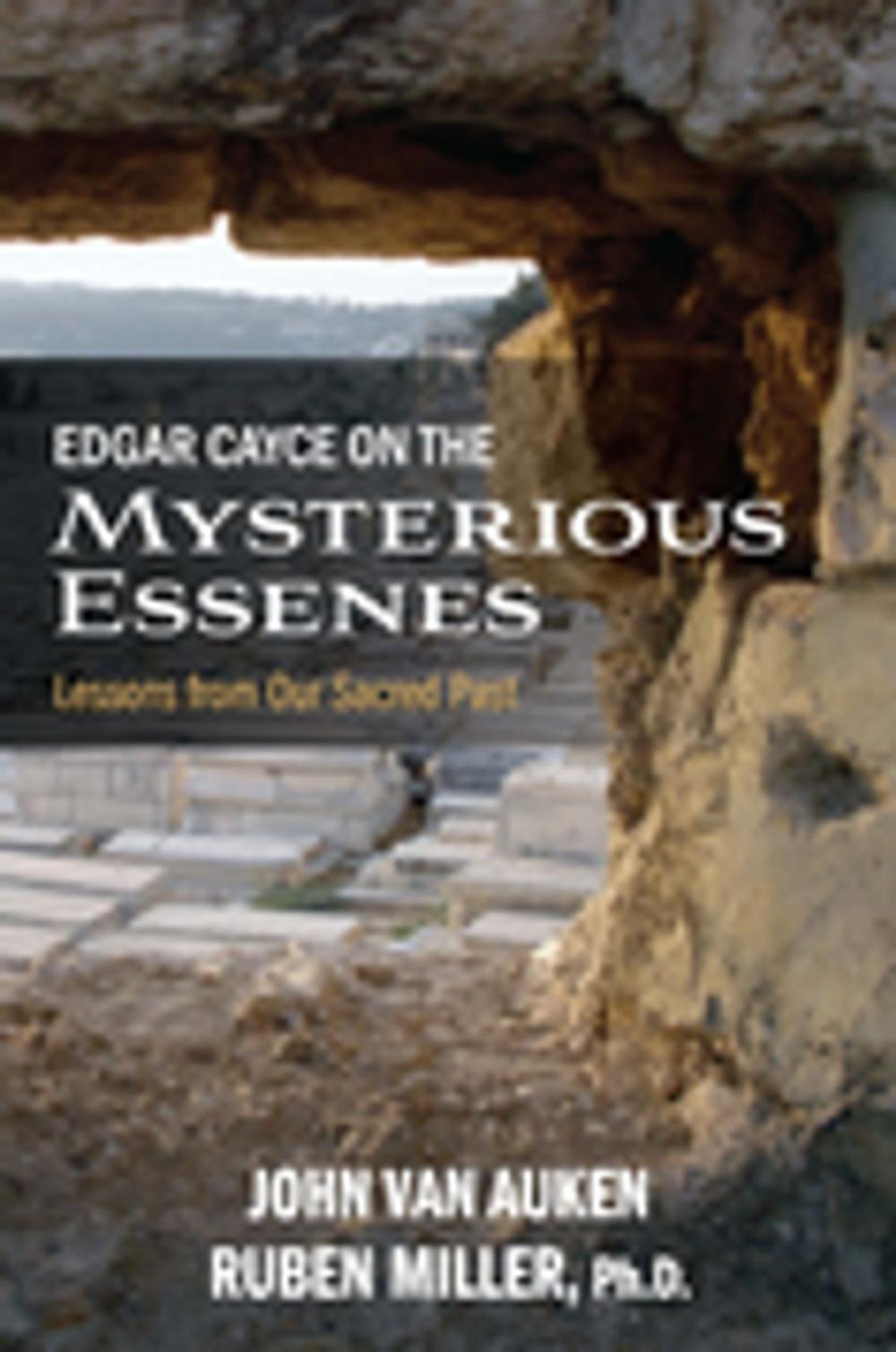 Big bigCover of Edgar Cayce on the Mysterious Essenes