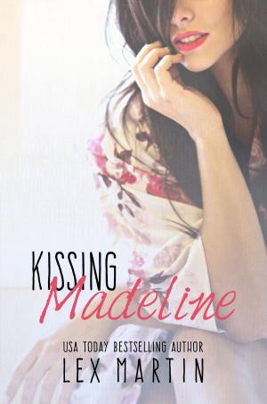 Book cover of Kissing Madeline