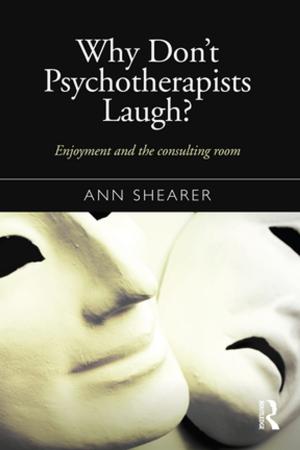 Cover of the book Why Don't Psychotherapists Laugh? by C Paul Hallwood