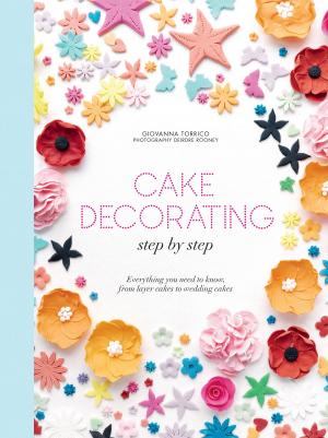 Cover of the book Cake decorating step by step by Nora SAADAOUI