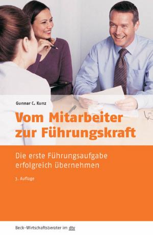Book cover of Vom Mitarbeiter zur Führungskraft