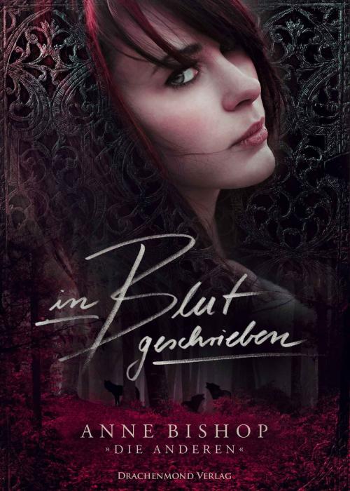 Cover of the book In Blut geschrieben by Anne Bishop, Drachenmond Verlag