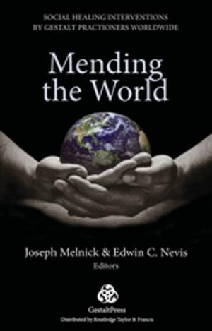 Cover of the book Mending the World by Michael Bell