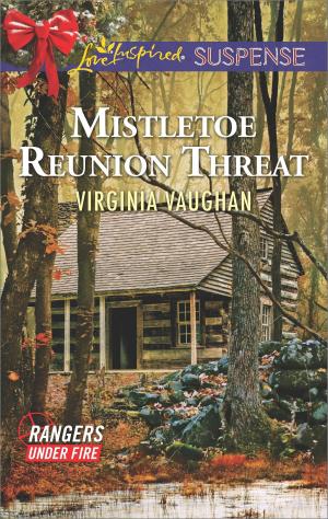Cover of the book Mistletoe Reunion Threat by Kim Lawrence