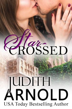 Cover of the book Star-Crossed by Evelyn Lyes