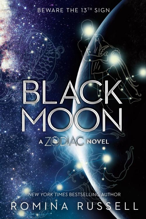 Cover of the book Black Moon by Romina Russell, Penguin Young Readers Group