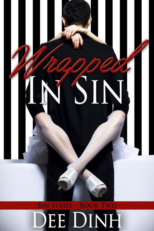 Cover of the book Wrapped in Sin by Dee Dinh, Dee Dinh