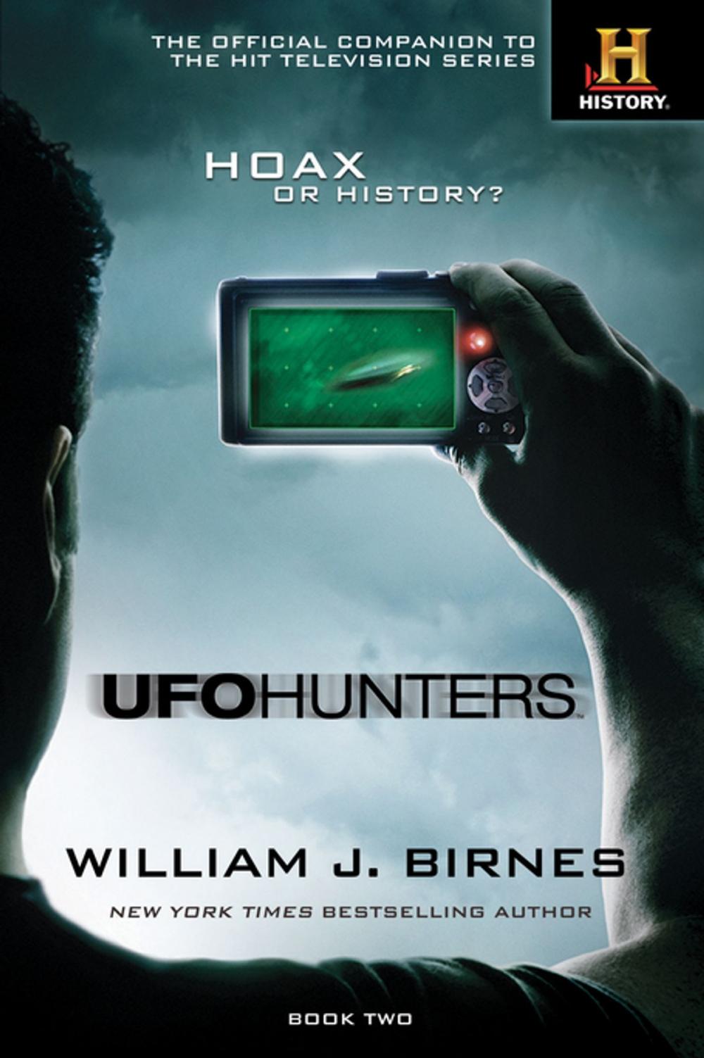 Big bigCover of UFO Hunters Book Two
