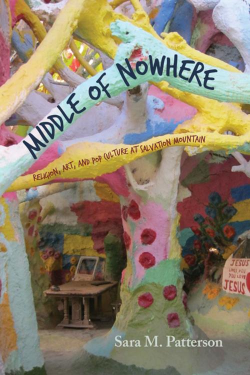 Cover of the book Middle of Nowhere by Sara M. Patterson, University of New Mexico Press