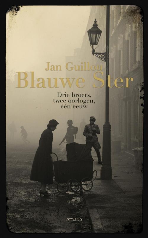 Cover of the book Blauwe ster by Jan Guillou, Prometheus, Uitgeverij
