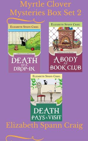 Cover of the book Myrtle Clover Mysteries Box Set 2 by Elizabeth Spann Craig
