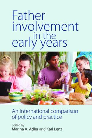 Cover of the book Father involvement in the early years by Deacon, Bob