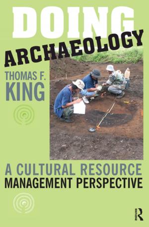 Cover of the book Doing Archaeology by David Boucher, Paul Kelly