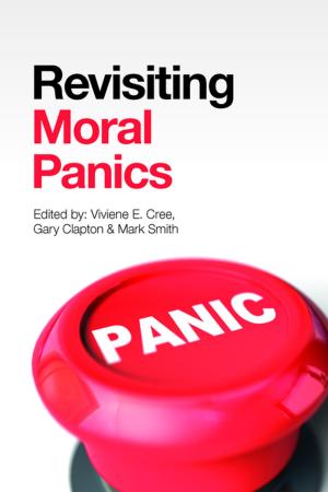 Cover of the book Revisiting Moral Panics by Gunter, Helen M.