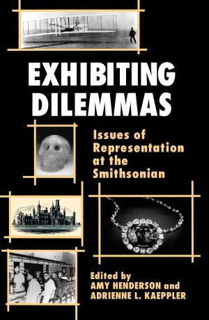 Cover of the book Exhibiting Dilemmas by Harriet Senie