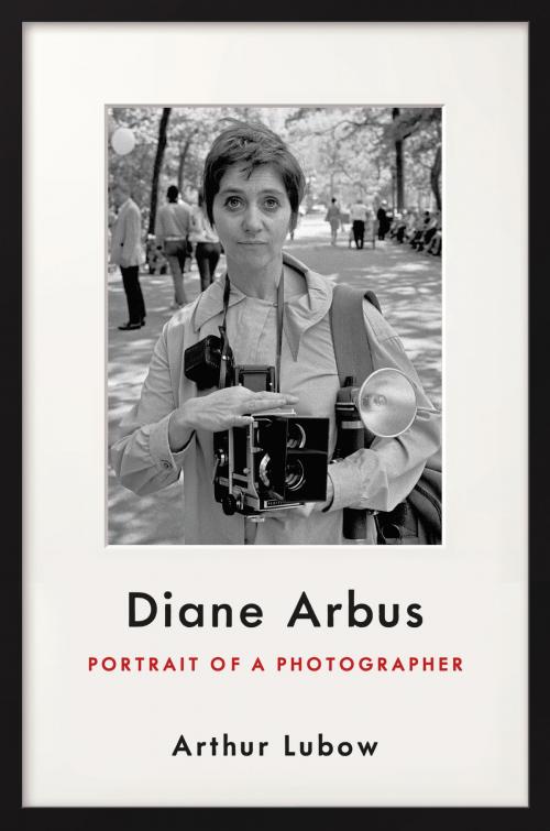 Cover of the book Diane Arbus by Arthur Lubow, Ecco