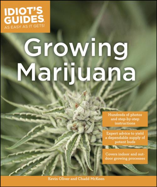 Cover of the book Growing Marijuana by Kevin Oliver, Chadd McKeen, DK Publishing