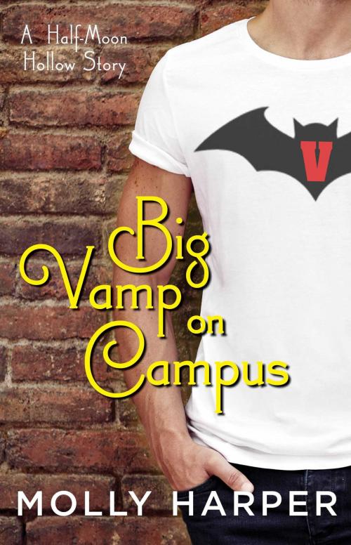 Cover of the book Big Vamp on Campus by Molly Harper, Pocket Star