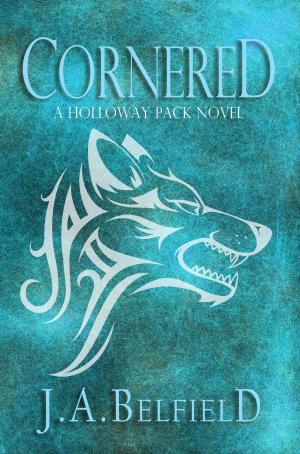 Cover of the book Cornered by Claire Chilton