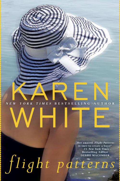 Cover of the book Flight Patterns by Karen White, Penguin Publishing Group