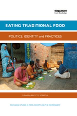 Cover of the book Eating Traditional Food by Stephen R. Sacks