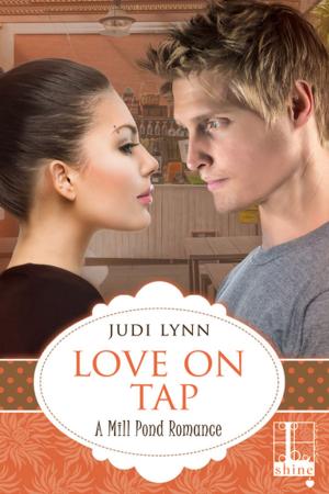 Cover of the book Love on Tap by Morgan Q O'Reilly