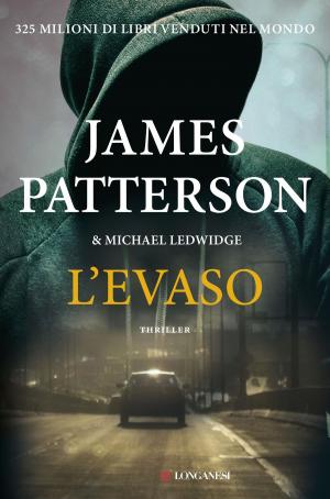 Cover of the book L'evaso by Clive Cussler, Dirk Cussler