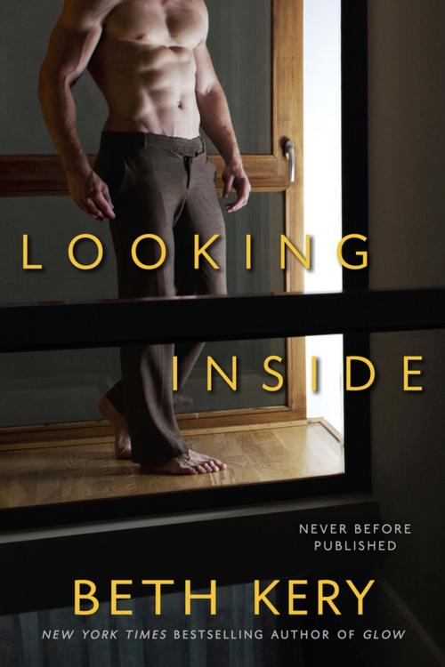 Cover of the book Looking Inside by Beth Kery, Penguin Publishing Group