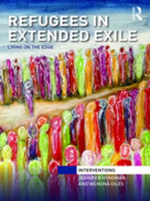 Book cover of Refugees in Extended Exile