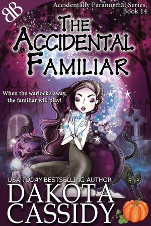 Cover of the book The Accidental Familiar by Mia Jones