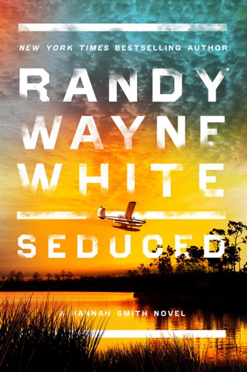 Cover of the book Seduced by Randy Wayne White, Penguin Publishing Group