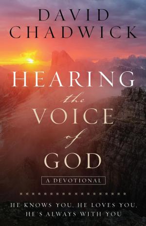 Cover of the book Hearing the Voice of God by Mindy Starns Clark, Leslie Gould