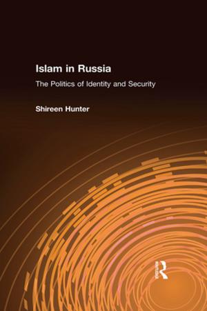 Cover of the book Islam in Russia: The Politics of Identity and Security by Paul Gifford