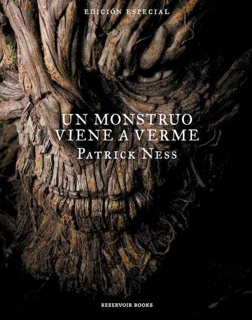Cover of the book Un monstruo viene a verme (edición especial) by Patrick Ness, Penguin Random House Grupo Editorial España