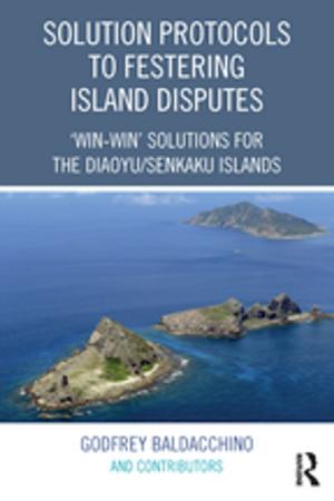 Cover of the book Solution Protocols to Festering Island Disputes by Greg Patmore, Nikola Balnave