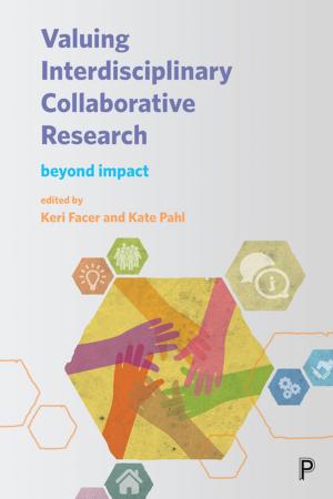 Cover of the book Valuing interdisciplinary collaborative research by Adams, Robert