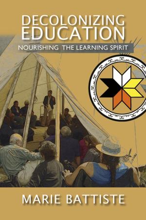 Cover of the book Decolonizing Education by Jack Hicks, Graham White